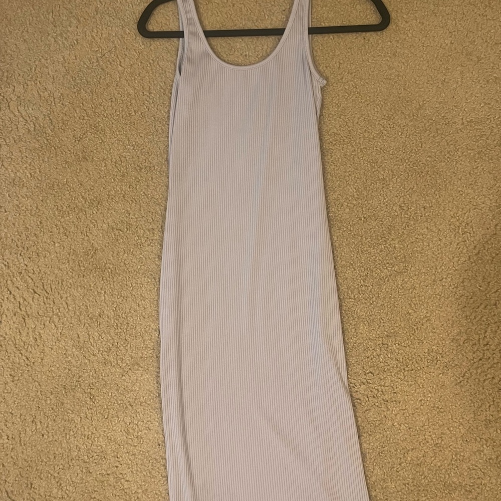 Elegant White Sleeveless Dress